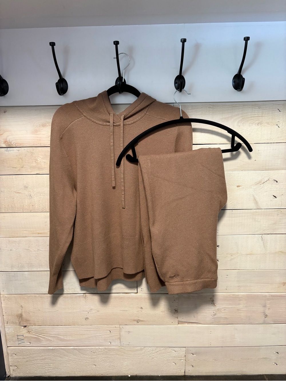 Roots Bowen Knit Sweater Set in Camel